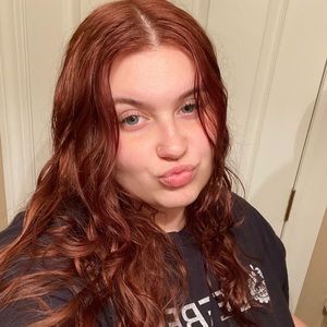 Meet your Posher, Hope